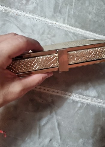 gold Parlak Yılan Derisi gorunumlu Kadın Clutch Çanta - Görsel 8