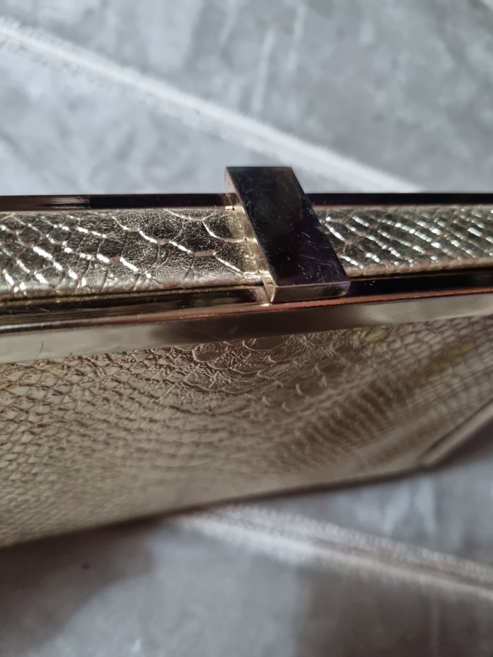 gold Parlak Yılan Derisi gorunumlu Kadın Clutch Çanta - Görsel 3