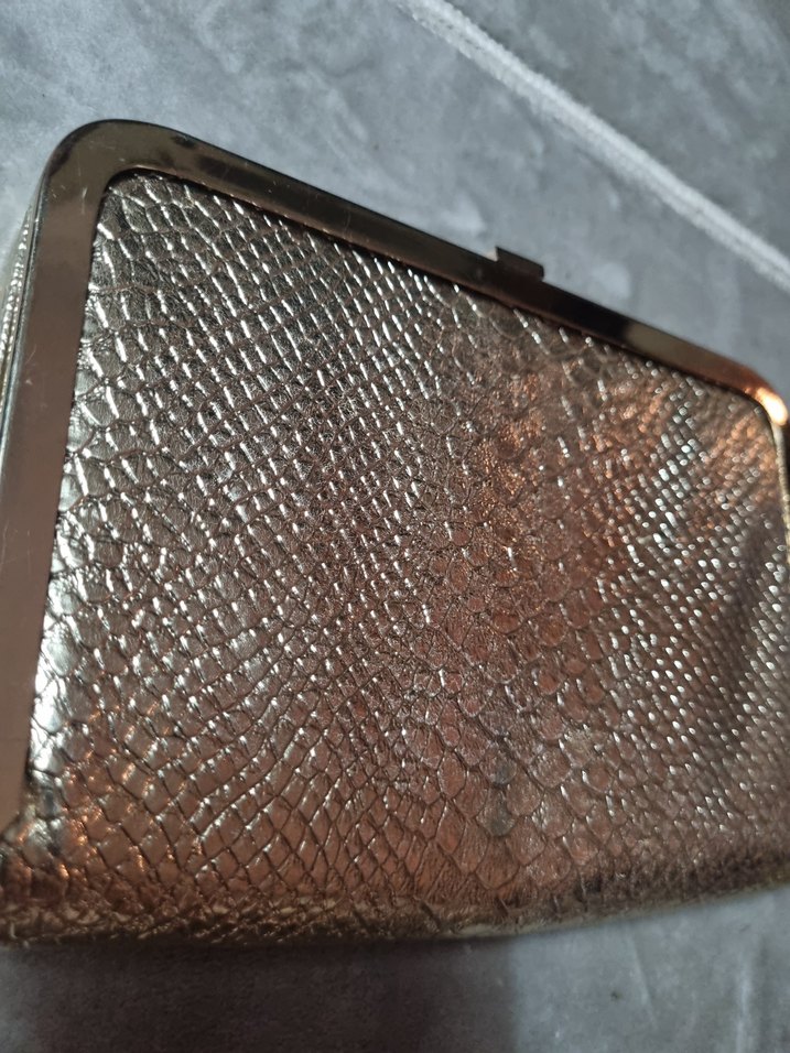 gold Parlak Yılan Derisi gorunumlu Kadın Clutch Çanta - Görsel 2