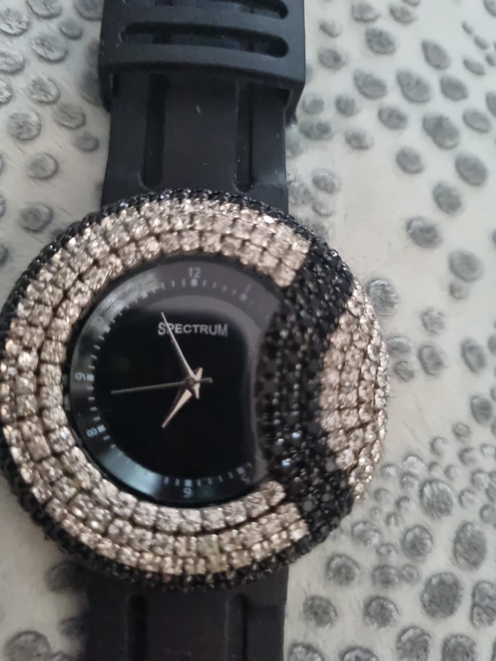 Koyu Siyah Taşlı Kadın Kol Saati - Görsel 3