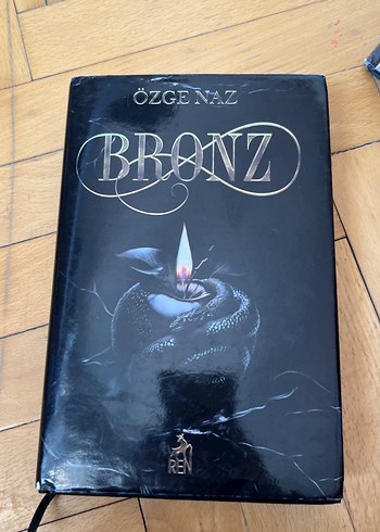 Özge Naz - Bronz Romanı