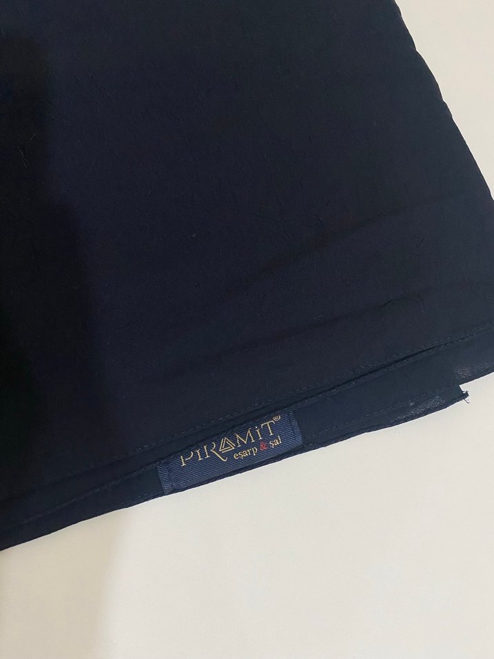 Lacivert şal - Görsel 2