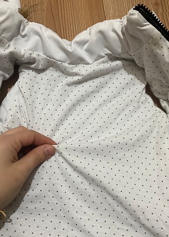 Kız erkek Çocuk Beyaz Kürklü Kapüşonlu Yelek - Görsel 3