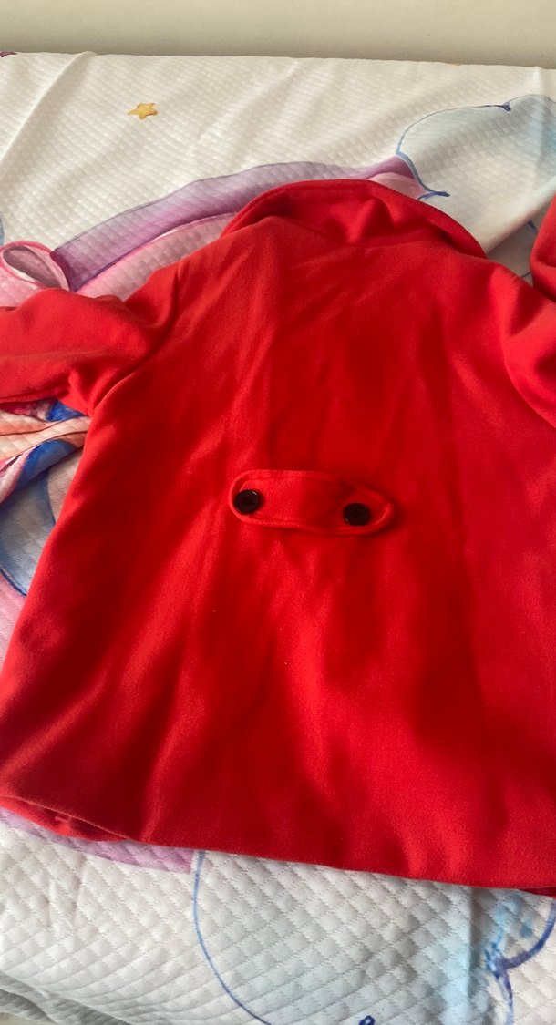 Düğmeli Kırmızı kaşe mont hazır gitim değildir - Görsel 4
