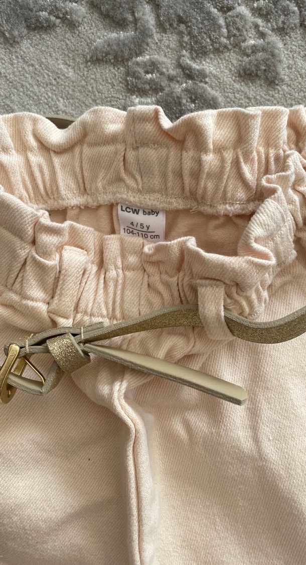 Bej Renkli Kemerli Bebek Kız Takımı - Görsel 4