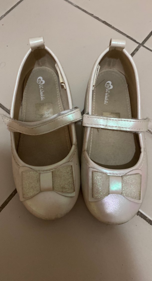 Kız Çocuk Beyaz Tokalı Babet Ayakkabı - Görsel 2