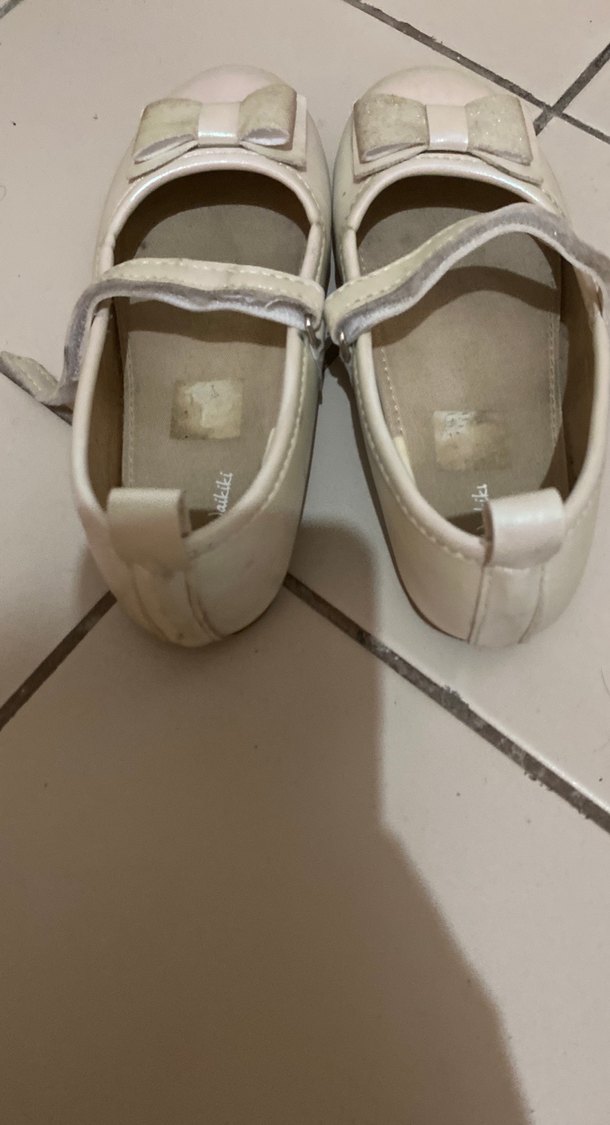 Kız Çocuk Beyaz Tokalı Babet Ayakkabı - Görsel 3