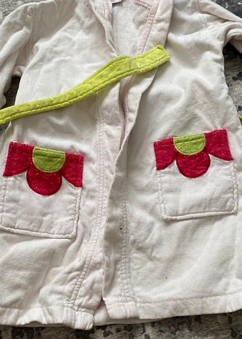 Nakışlı Kız Çocuk Bornoz - Görsel 3