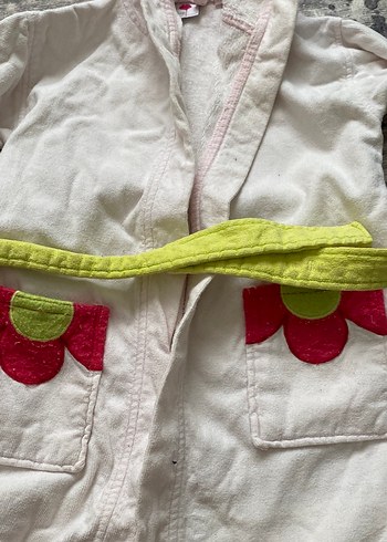 Nakışlı Kız Çocuk Bornoz - Görsel 4