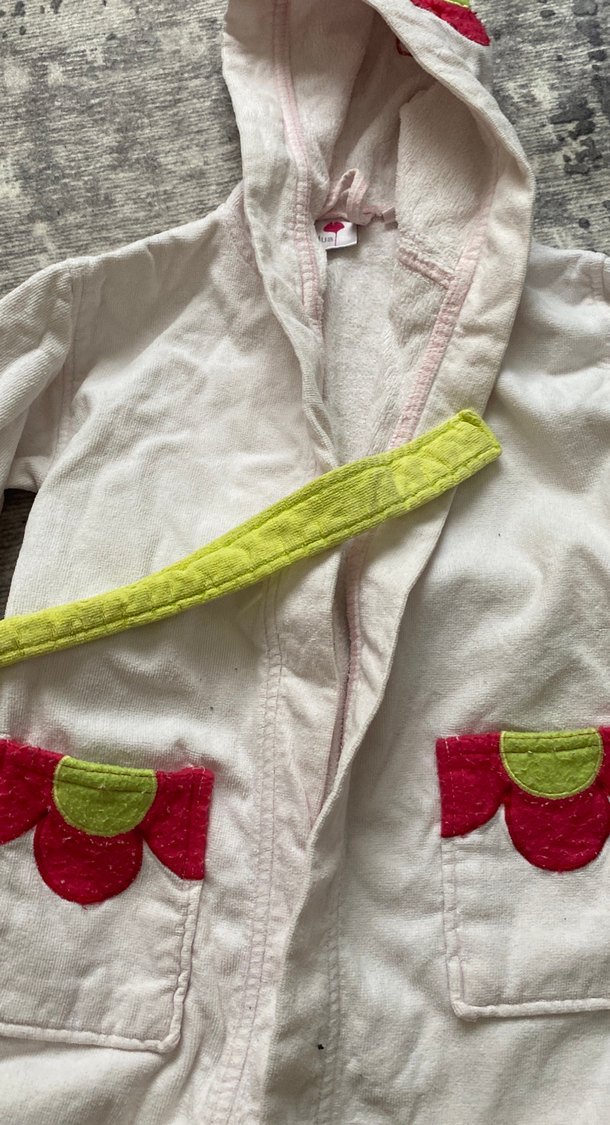 Nakışlı Kız Çocuk Bornoz - Görsel 2