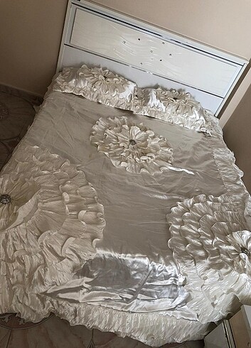 Yatak örtüsü takimi - Görsel 2