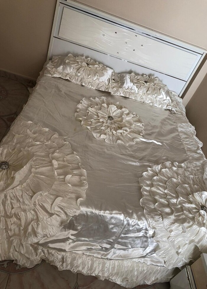 Yatak örtüsü takimi - Görsel 2