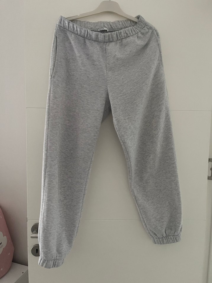 Gri Kadın Pamuklu Rahat Kesim Eşofman - Görsel 4