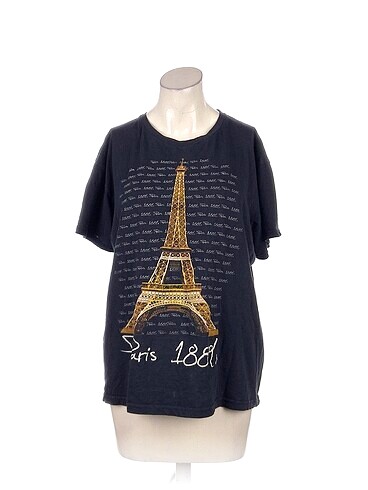 PreLoved T-shirt %70 İndirimli.