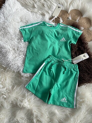 Adidas takım
