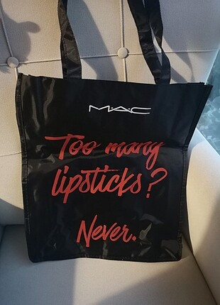 Mac lipstick canta 