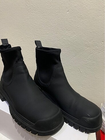 Zara bot