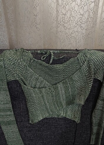 Zümrüt yeşili crop 