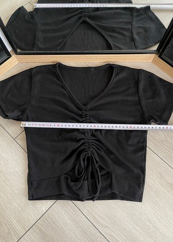Siyah Kısa Crop Top V Yaka - Görsel 3