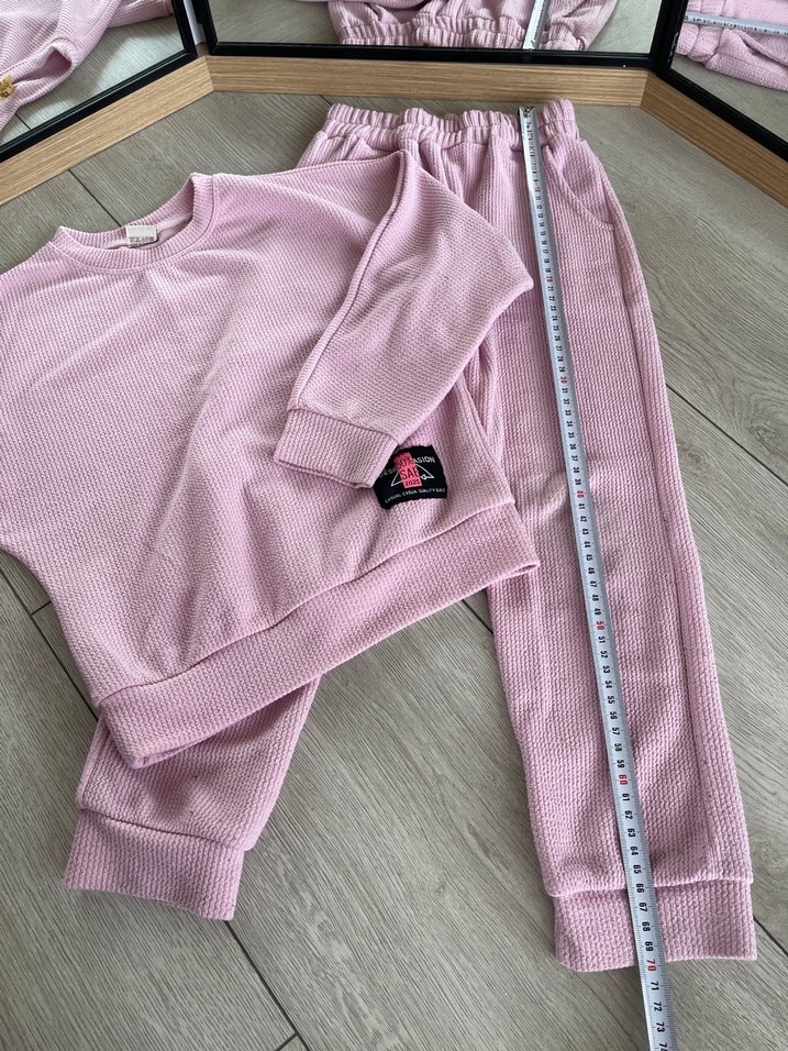 Pastel Pembe Kadife Kız Eşofman Takımı - Görsel 4