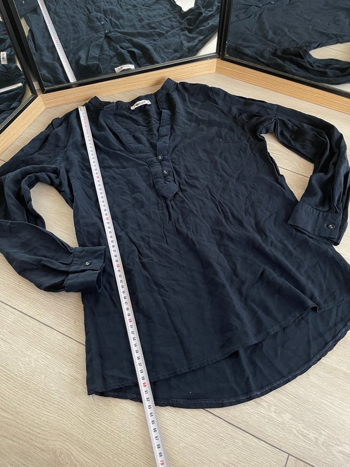 Lacivert V Yakalı Keten Kadın Gömlek - Görsel 4