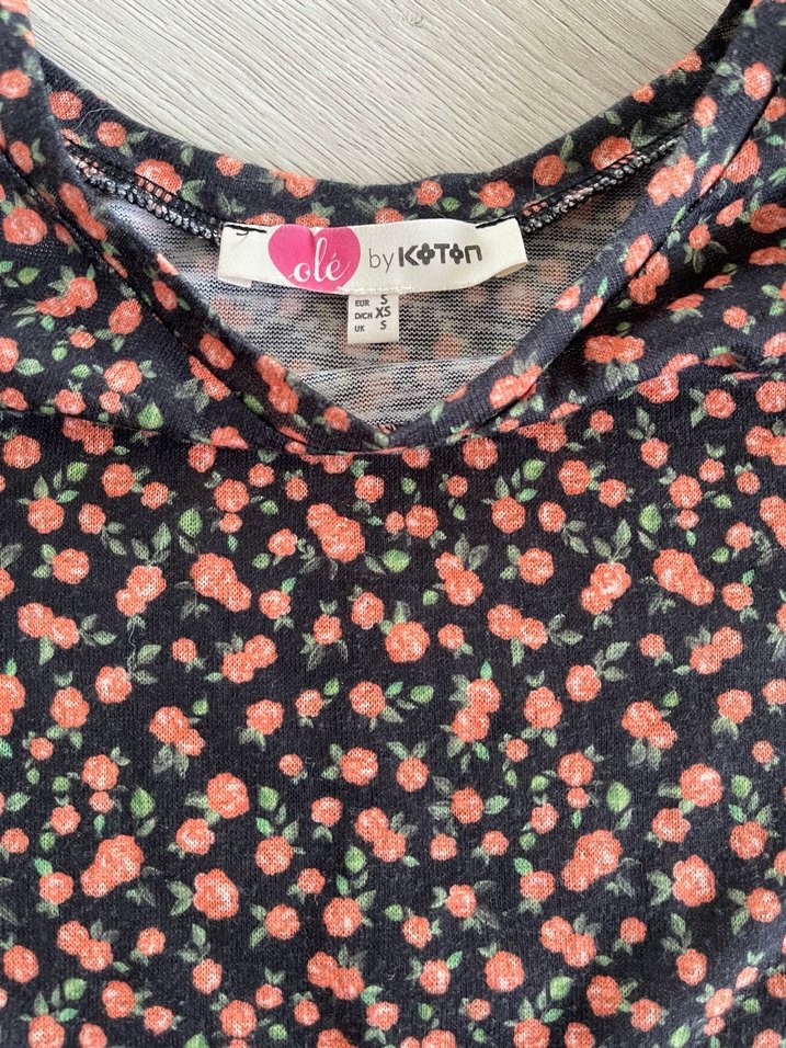 Çiçek Desenli Kısa Kollu Hamile Tişörtü - Görsel 4