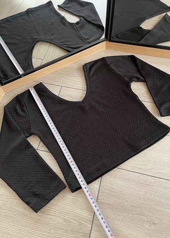 Siyah V Yakalı Uzun Kollu Mini Bluz - Görsel 2