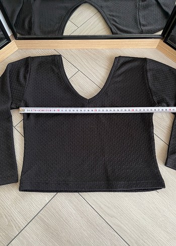 Siyah V Yakalı Uzun Kollu Mini Bluz - Görsel 3