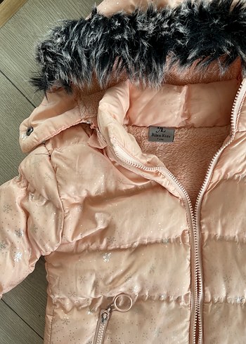 Kız Çocuk Parlak Pembe Kürklü Mont - Görsel 8