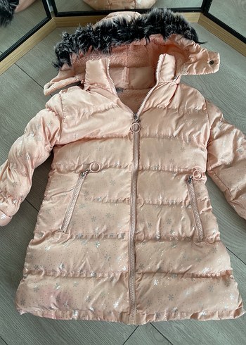 Kız Çocuk Parlak Pembe Kürklü Mont - Görsel 2