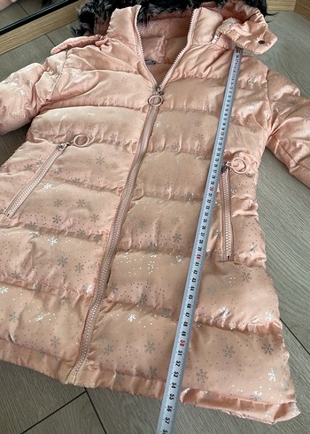 Kız Çocuk Parlak Pembe Kürklü Mont - Görsel 7