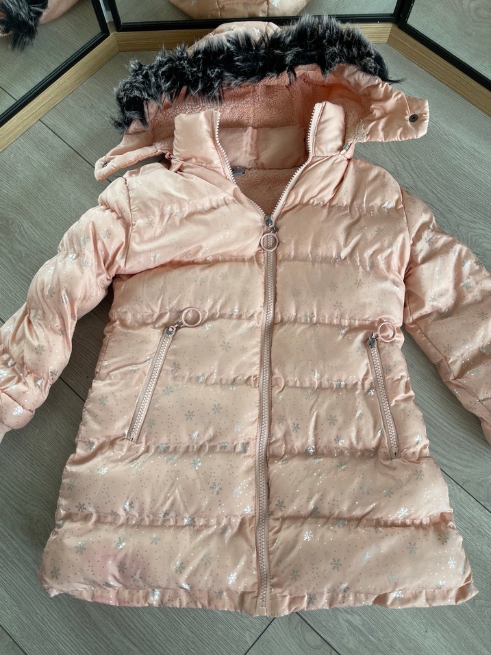 Kız Çocuk Parlak Pembe Kürklü Mont - Görsel 2