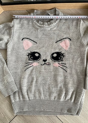 Gri Nakışlı Kız Çocuk Triko Kazak - Görsel 3