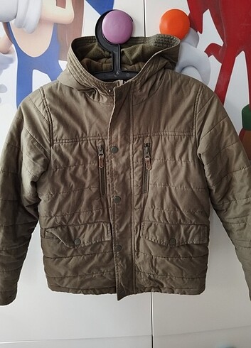 LC Waikiki Asker yeşili mont. 9_10 yaş. KULLANILMIŞ. #mont #kalı