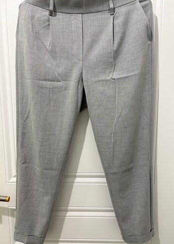 Gri Kadın Kumaş Pantolon Kemerli Midi Boy - Görsel 3