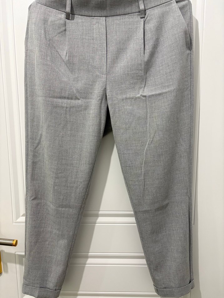 Gri Kadın Kumaş Pantolon Kemerli Midi Boy - Görsel 3