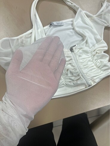 Zara Zara dantel detaylı crop