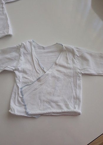 Bebek Erkek Keten Beyaz Kısa Kollu Hastane Kıyafeti - Görsel 2