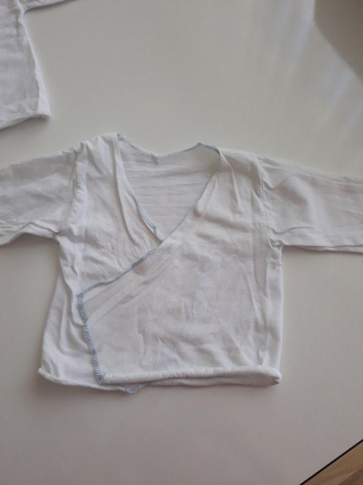 Bebek Erkek Keten Beyaz Kısa Kollu Hastane Kıyafeti - Görsel 2