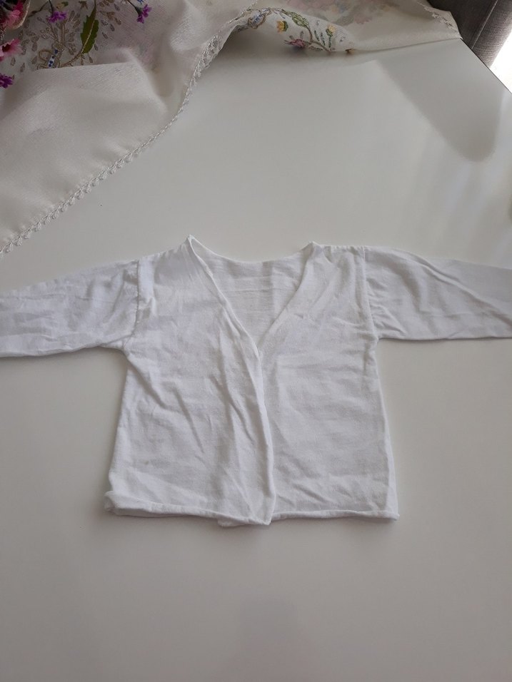 Bebek Erkek Keten Beyaz Kısa Kollu Hastane Kıyafeti - Görsel 3