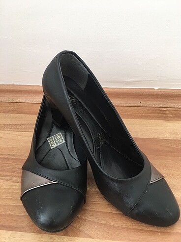 40 Beden Siyah Kadın Topuklu Ayakkabı