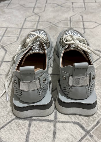 Gri Payetli Dolgu Topuklu Spor Ayakkabı - Görsel 4