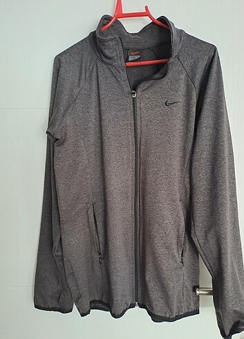 m Beden Nike hirka