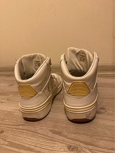 36 Beden beyaz Renk Bershka bilekli spor ayakkabı