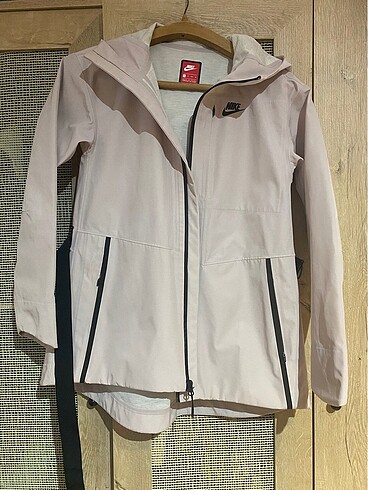 Nike Yağmurluk