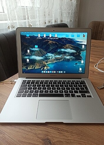 Macbook air 2017 i5 8 GB TR CİHAZI 