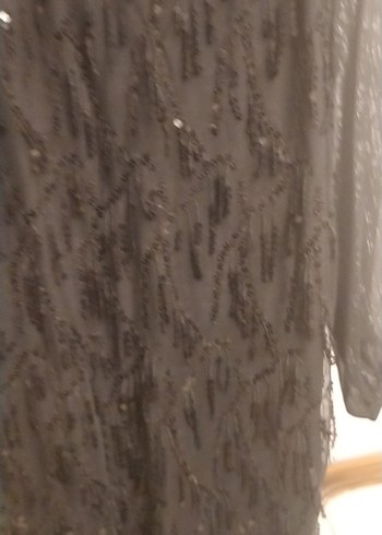 Siyah Nakışlı Midi Uzun Kollu Elbise - Görsel 3