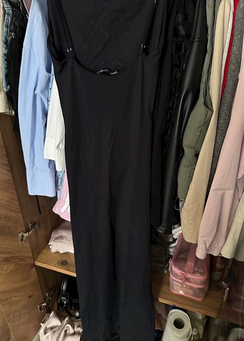 Zara Siyah Askılı Elbise