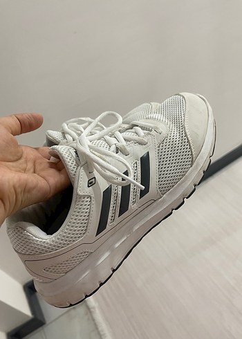 Beyaz Bağcıklı Kadın Spor Ayakkabı
