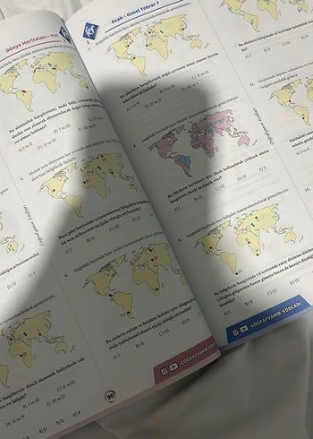  Beden Renk Dünya Haritaları Çalışma Defteri & Soru Bankası